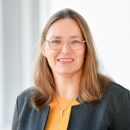 Dr. phil. Dipl.-Inform. Birgit Scheer Portrait von Dr. Birgit Scheer
