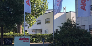 Eingang zum Gebäude der Aktion Mensch