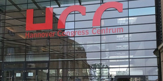 Eingang zum Gebäude des Hannover Congress Centrum